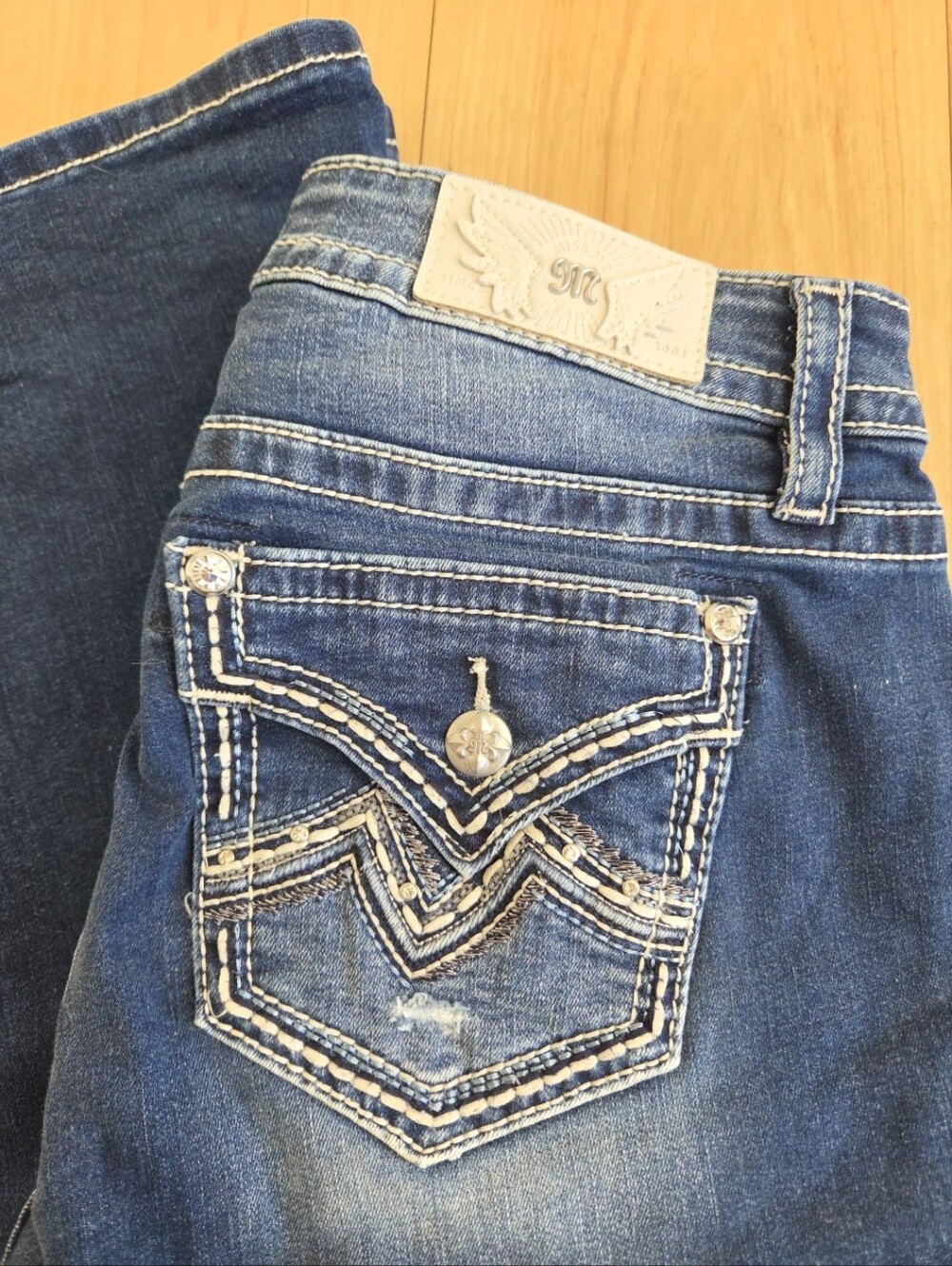 Miss Me Mid Rise Bootcut Jeans 32 Embellished Y2K Western